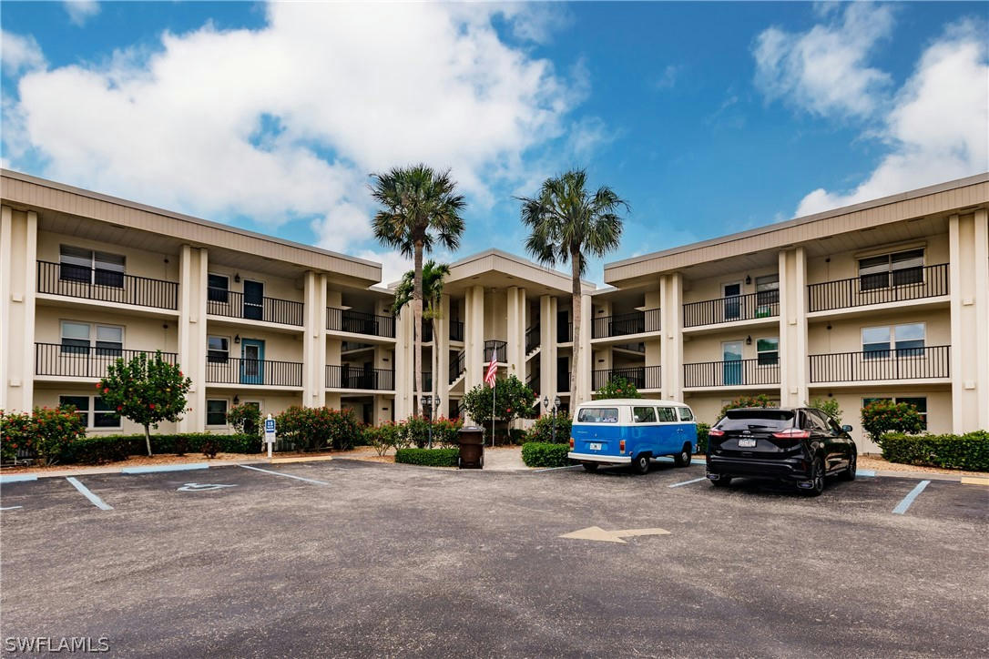 1828 PINE VALLEY DR APT 111, FORT MYERS, FL 33907, photo 1 of 32