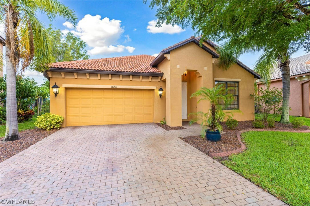 11970 COUNTRY DAY CIR, FORT MYERS, FL 33913, photo 1 of 50