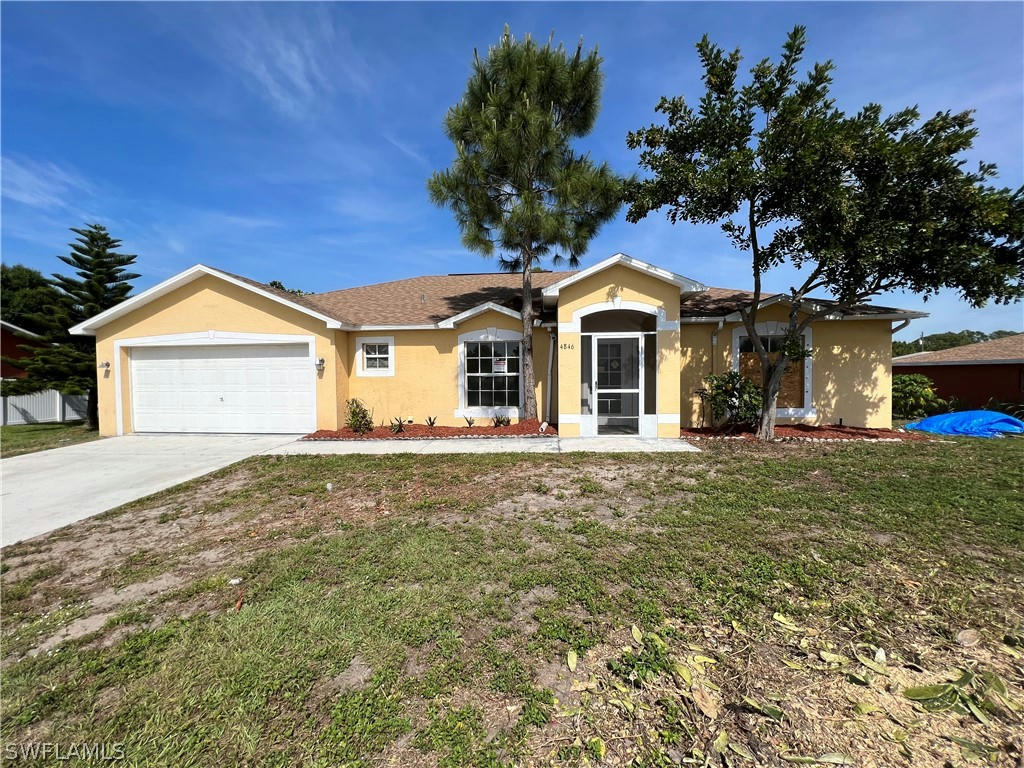 4846 GOLFVIEW BLVD, LEHIGH ACRES, FL 33973, photo 1 of 15
