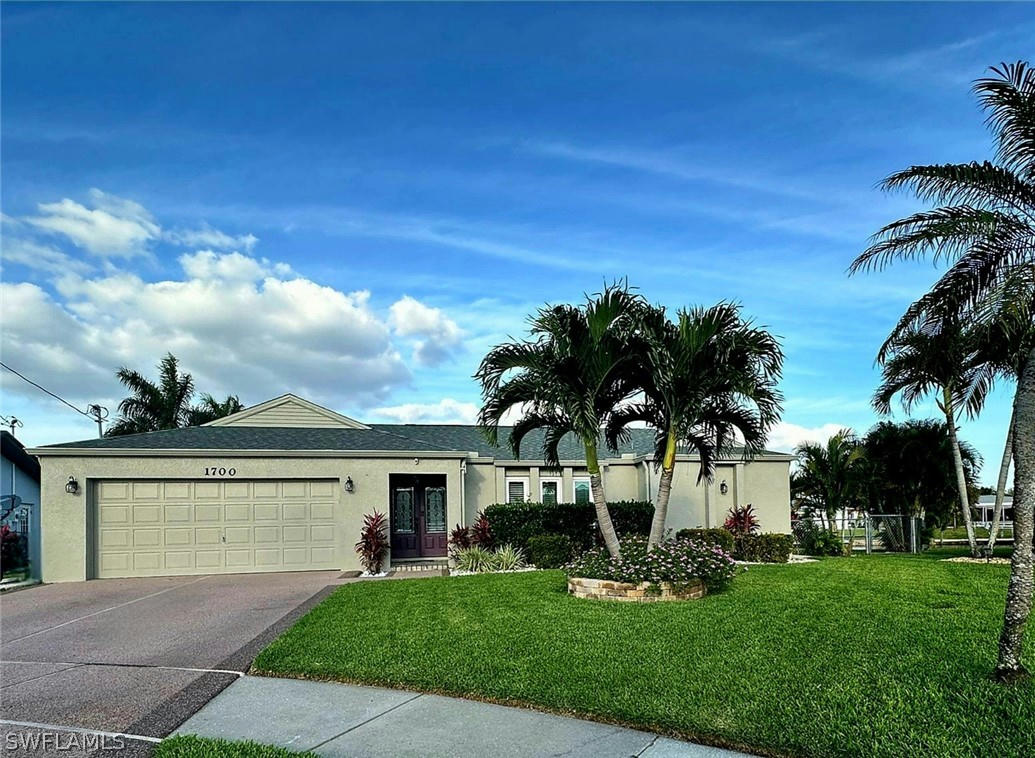 1700 W BLUEWATER TER, NORTH FORT MYERS, FL 33903, photo 1 of 28