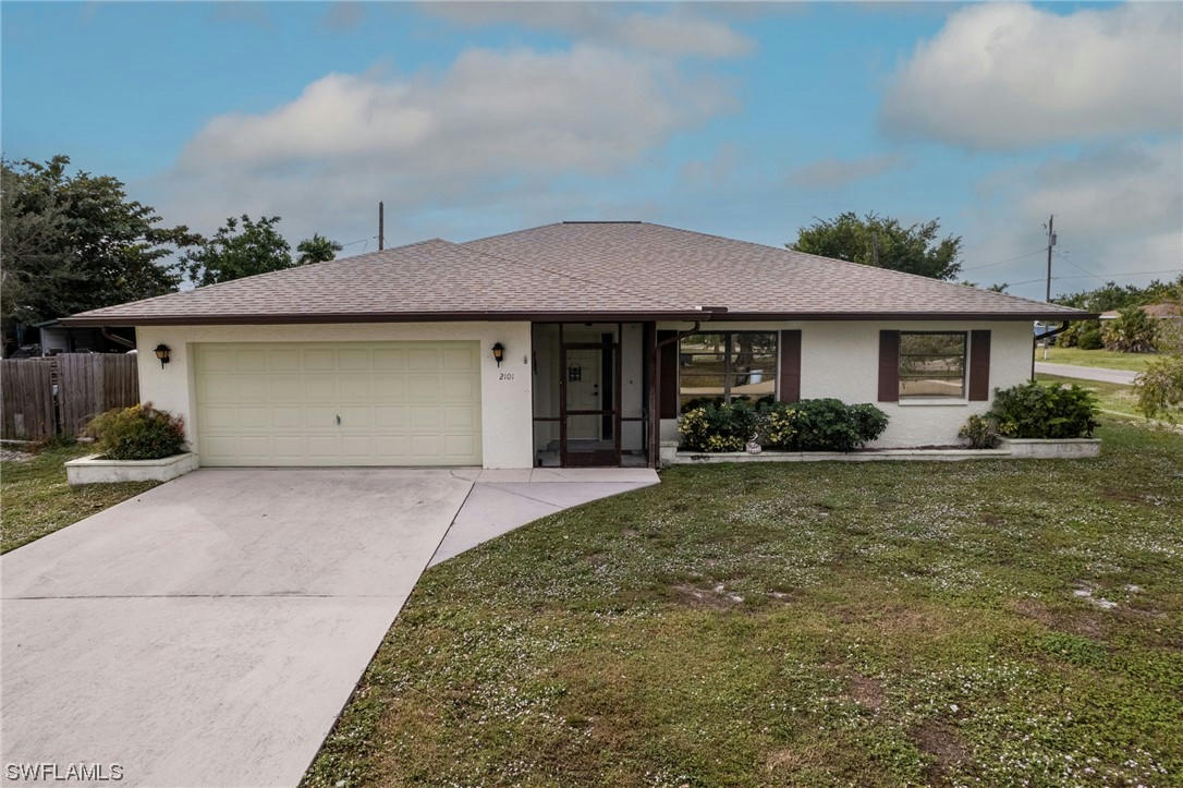 2101 HIBISCUS RD, FORT MYERS, FL 33905, photo 1 of 39