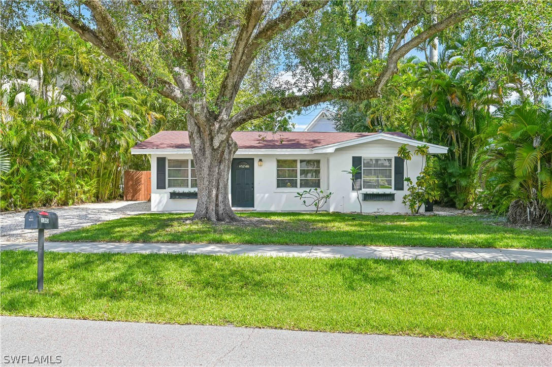 1343 CORDOVA AVE, FORT MYERS, FL 33901, photo 1 of 32
