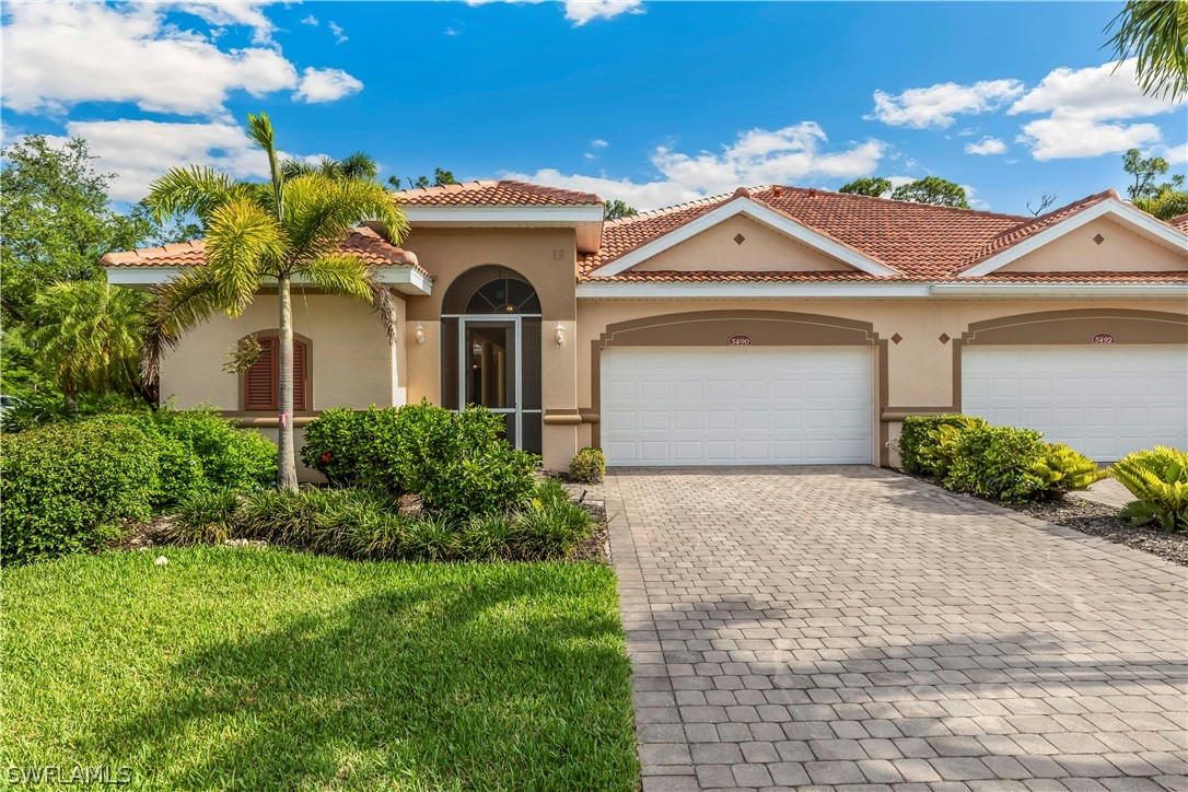 5490 AVON PARK CT, FORT MYERS, FL 33912, photo 1 of 33