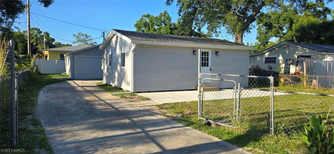 346 STOCKTON ST, NORTH FORT MYERS, FL 33903, photo 1 of 20
